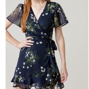 Francesca’s Aria Floral Mini Wrap Dress | M